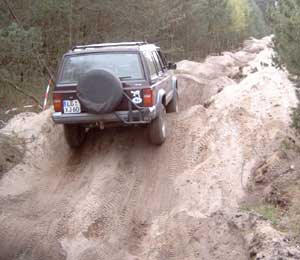 Peckfitz Fahrgel�nde - Offroad Jeep Buckelpiste